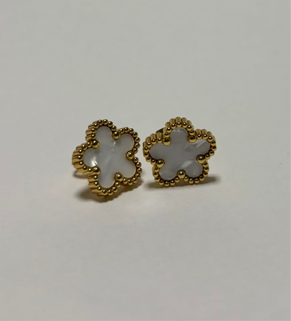 white Clover Ohrstecker | 18K vergoldet